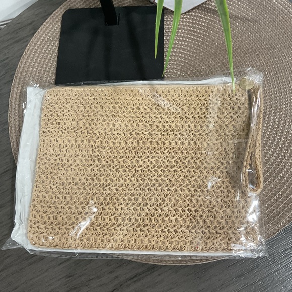 Tan Raffia Woven Wristlet - Picture 7 of 8